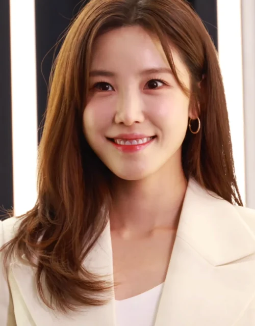 Jun Hyo-seong at a public event