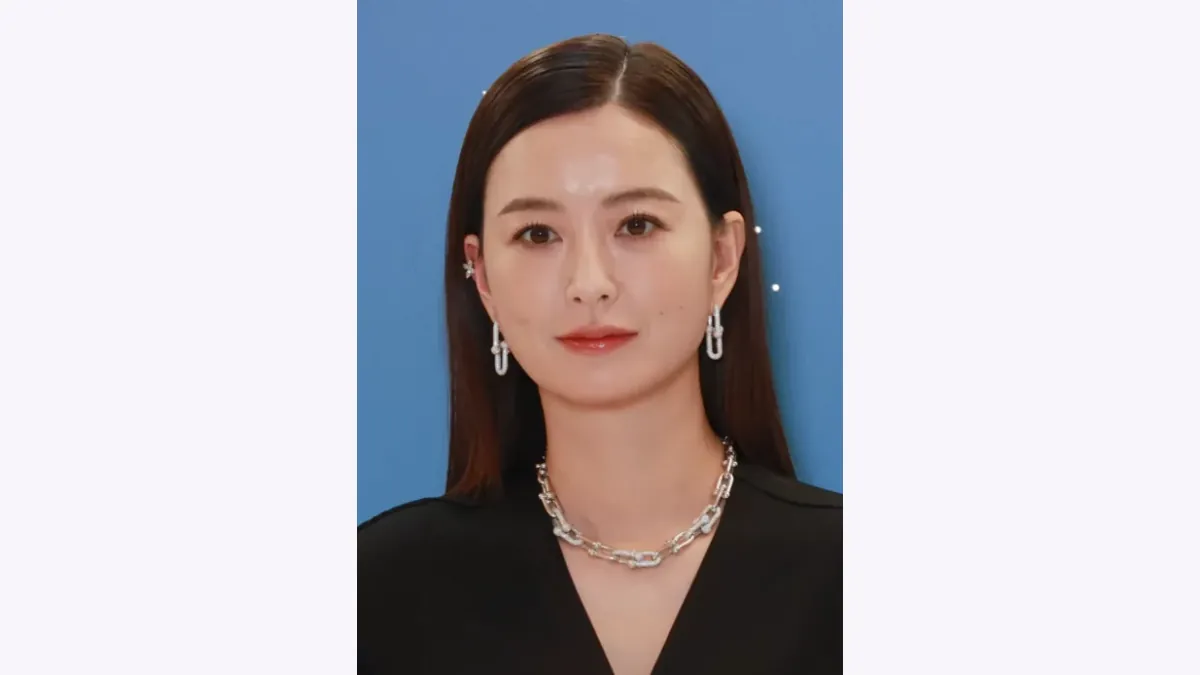 정유미 관상: 열린 이마와 또렷한 눈의 배치