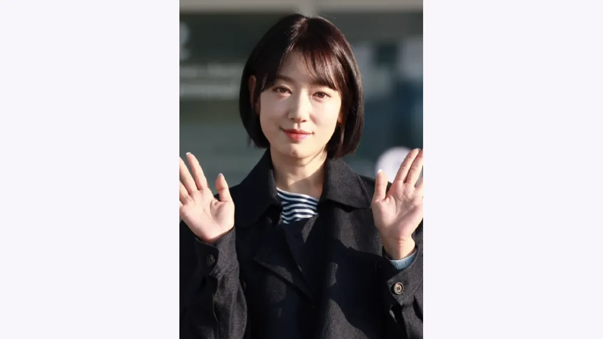 Park Shin-hye Face Reading: Rounded Cheeks and a Small Lower Face