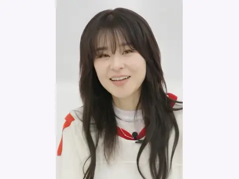 최강희 관상: 둥근 볼과 짧게 모이는 하관