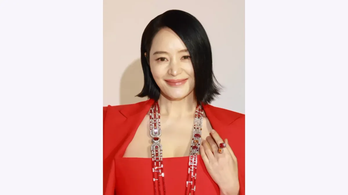 Kim Hye-soo Face Reading: Defined Eyes and Full Lips