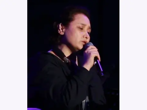 Lee So-ra Face Reading: A Rounded Outline in a Singing Profile